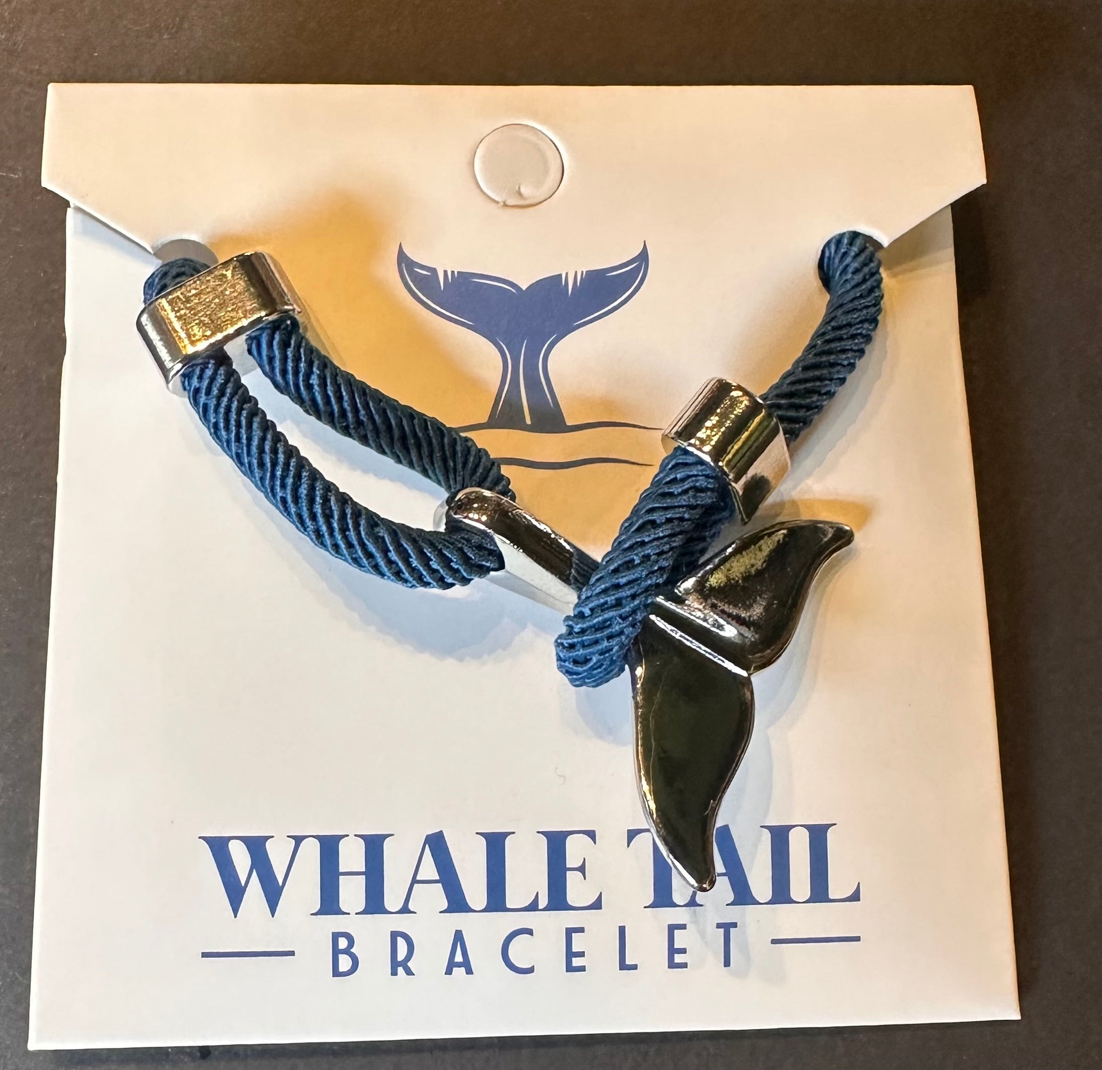 Whale bracelet