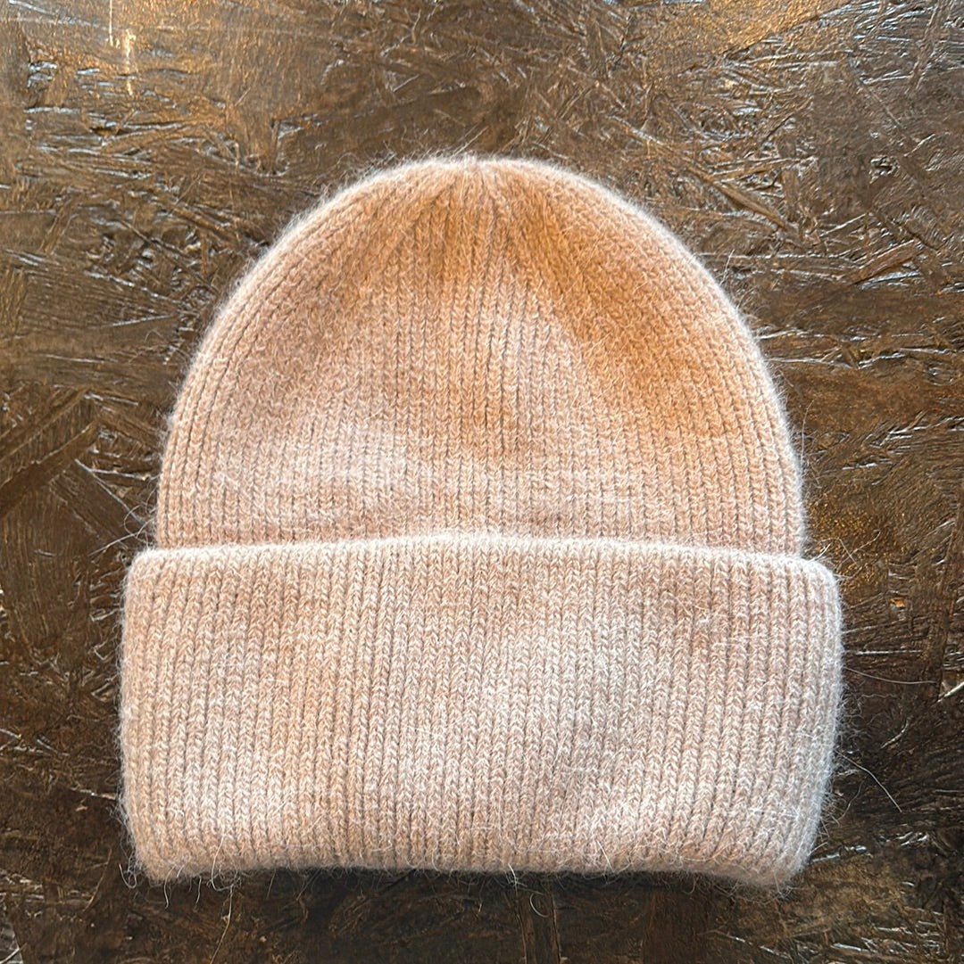 Foss Hat The Júlia Hat Mamma Reykjavík – Seljalandsfoss Shop & Food