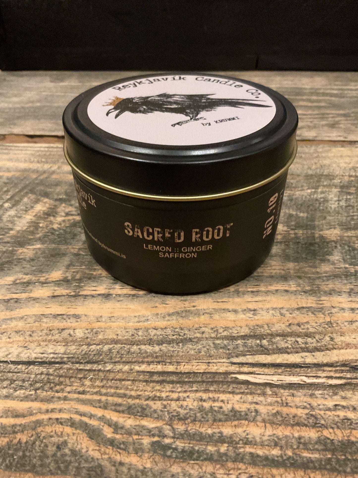 By Krummi - No. 10 Sacred Root (Can) - Reykjavík Candle Co.