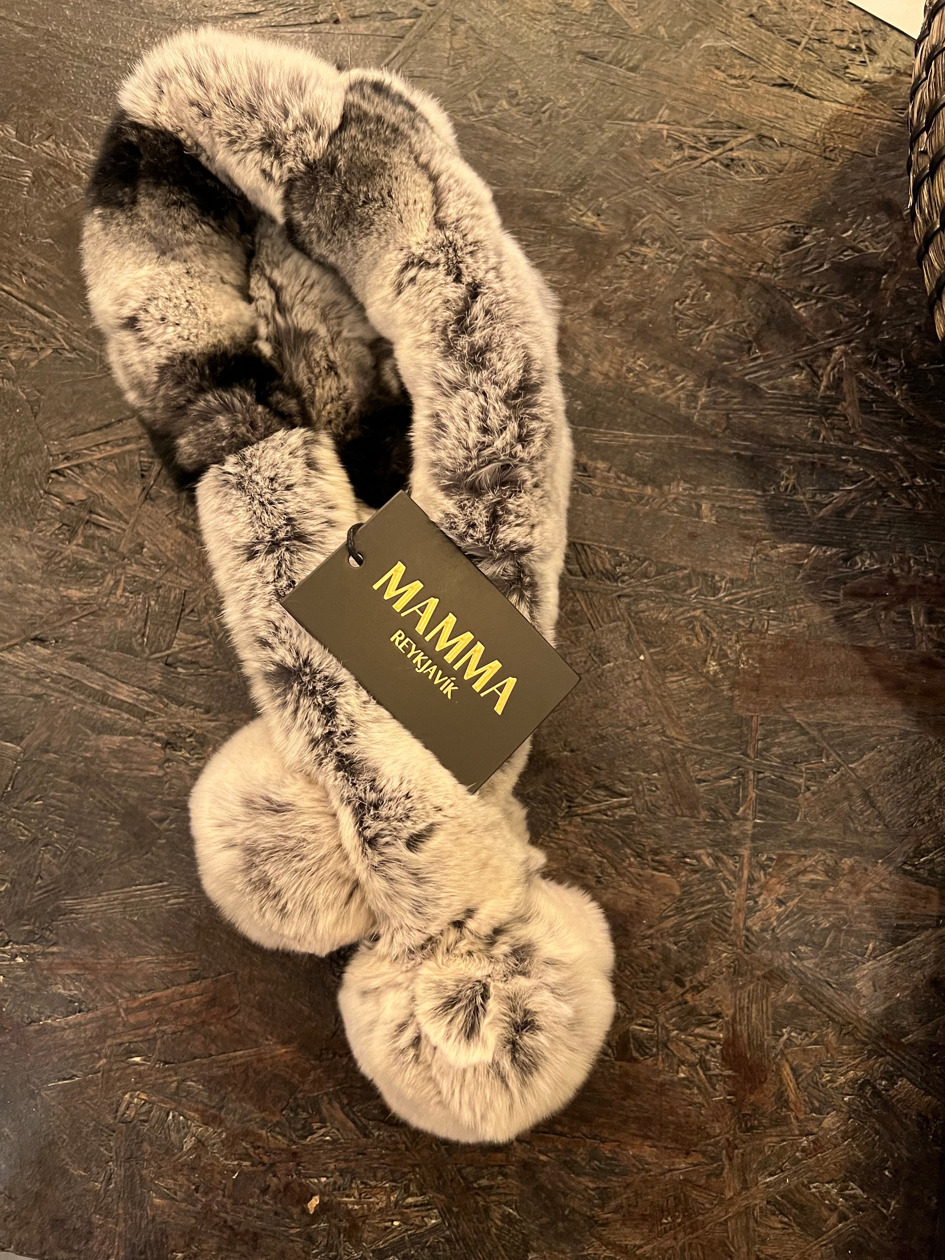 Rabbit Scarf Mamma Reykjavík