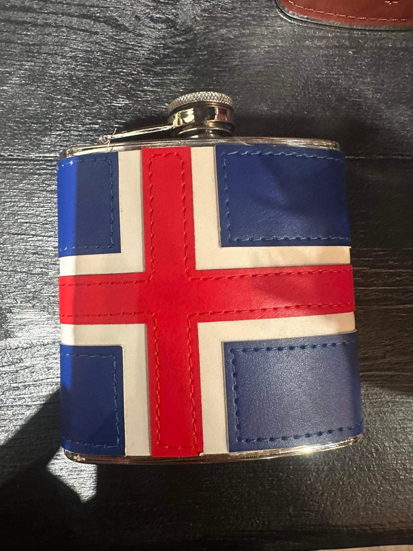 Pocket Lark Icelandic Flag Shot Bottle